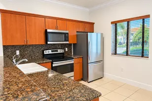 11657 NE 18th Dr, North Miami, FL 33181 - Photo 3