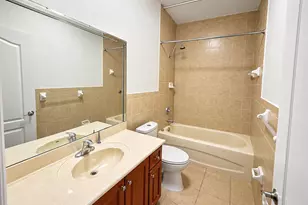 11657 NE 18th Dr, North Miami, FL 33181 - Photo 7