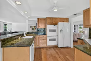 840 SW 2nd St, Boca Raton, FL 33486 - Photo 9
