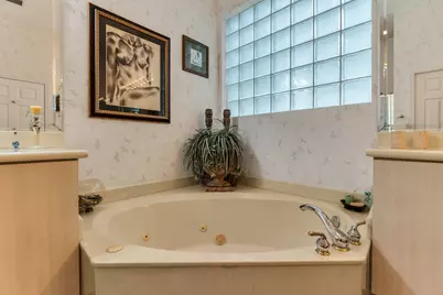 9944 Mantova Drive, Lake Worth, FL 33467 - Photo 17