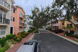 1009 W Heritage Club Cir, Delray Beach, FL 33483 - Photo 55