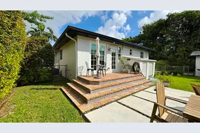 133 SE 2nd Street, Dania Beach, FL 33004 - Photo 27