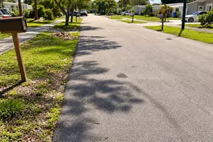 5260 NE 16th Ave, Pompano Beach, FL 33064 - Photo 3