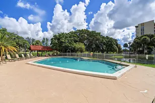 7051 Environ Blvd, Lauderhill, FL 33319 - Photo 37