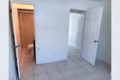 635 NW 22nd Road, Fort Lauderdale, FL 33311 - Photo 15