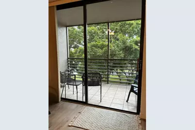 1000 Colony Point Circle #404, Pembroke Pines, FL 33026 - Photo 3