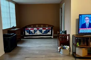 1000 Colony Point Cir, Pembroke Pines, FL 33026 - Photo 5