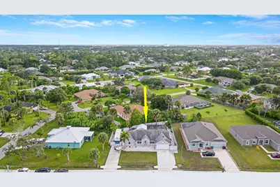 2008 SW Import Drive, Port Saint Lucie, FL 34953 - Photo 5