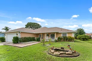 674 SW Lucero Dr, Port Saint Lucie, FL 34983 - Photo 9