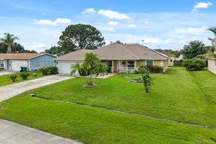 674 SW Lucero Dr, Port Saint Lucie, FL 34983 - Photo 3
