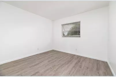 1401 NE 17th Court, Fort Lauderdale, FL 33305 - Photo 11