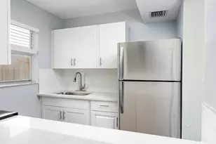 1401 NE 17th Ct, Fort Lauderdale, FL 33305 - Photo 27