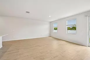 636 Salisbury Cir, Fort Pierce, FL 34982 - Photo 9