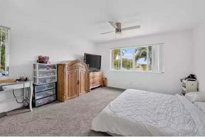 672 Gazetta Way, West Palm Beach, FL 33413 - Photo 33