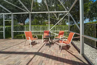672 Gazetta Way, West Palm Beach, FL 33413 - Photo 3