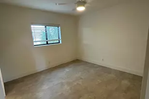 1273 NE 38th St, Oakland Park, FL 33334 - Photo 9