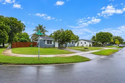 465 NW 16th Street, Homestead, FL 33030 - Photo 3