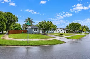 465 NW 16th St, Homestead, FL 33030 - Photo 3