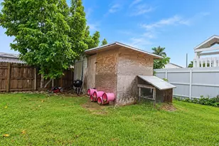 465 NW 16th St, Homestead, FL 33030 - Photo 7