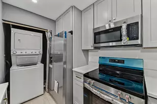 3402 Waterview Cir, Palm Springs, FL 33461 - Photo 21