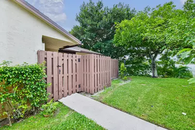 3402 Waterview Circle #B, Palm Springs, FL 33461 - Photo 41
