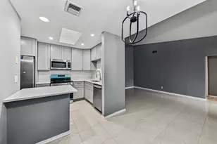 3402 Waterview Cir, Palm Springs, FL 33461 - Photo 17