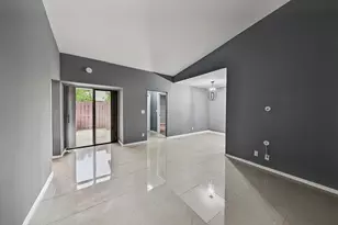 3402 Waterview Cir, Palm Springs, FL 33461 - Photo 13