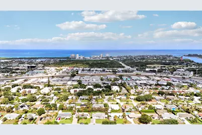 1518 Summer Avenue, Jupiter, FL 33469 - Photo 45