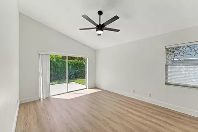 1317 Fairfax Circle E, Boynton Beach, FL 33436 - Photo 13