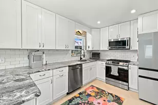 180 NE Surfside Ave, Port Saint Lucie, FL 34983 - Photo 9