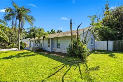 2031 SE New York Street, Port Saint Lucie, FL 34952 - Photo 5