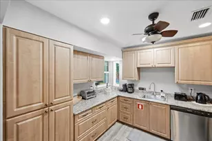 2031 SE New York St, Port Saint Lucie, FL 34952 - Photo 47