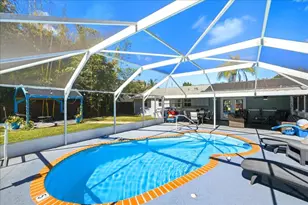 2031 SE New York St, Port Saint Lucie, FL 34952 - Photo 17