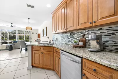 154 Santa Barbara Way, Palm Beach Gardens, FL 33410 - Photo 11