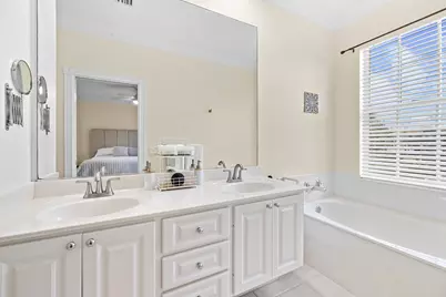 154 Santa Barbara Way, Palm Beach Gardens, FL 33410 - Photo 17