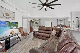 422 SW Tulip Blvd, Port Saint Lucie, FL 34953 - Photo 15
