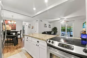 1124 NW 13th St, Boca Raton, FL 33486 - Photo 5