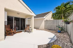 7 Governors Ct, Palm Beach Gardens, FL 33418 - Photo 37
