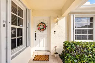 7 Governors Ct, Palm Beach Gardens, FL 33418 - Photo 5