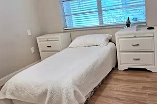 4334 NW 9th Ave, Deerfield Beach, FL 33064 - Photo 9