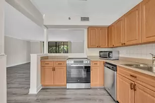 7564 Regency Lake Dr, Boca Raton, FL 33433 - Photo 65