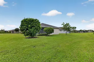 9907 SW Trumpet Tree Cir, Port Saint Lucie, FL 34987 - Photo 39