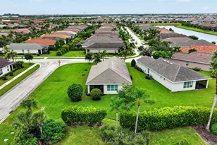 9907 SW Trumpet Tree Cir, Port Saint Lucie, FL 34987 - Photo 53