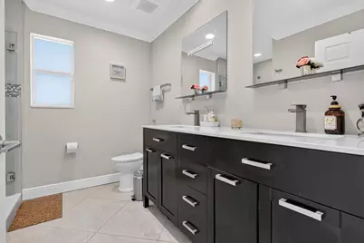330 SW 75th Avenue, Plantation, FL 33317 - Photo 21