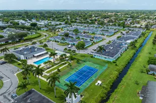2638 Gately Dr E, West Palm Beach, FL 33415 - Photo 15