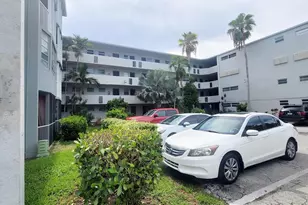 1660 NE 191st St, Miami, FL 33179 - Photo 3