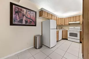 1005 Green Pine Blvd, West Palm Beach, FL 33409 - Photo 9