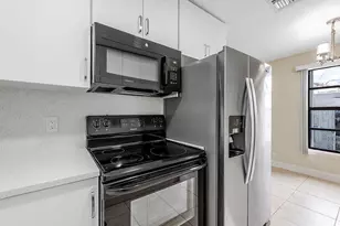 719 Summit Blvd, West Palm Beach, FL 33405 - Photo 13