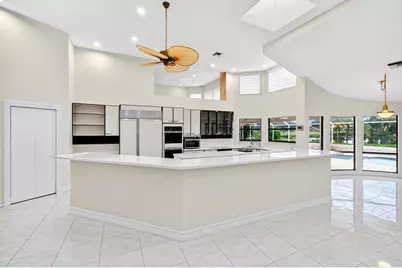 10423 Stonebridge Boulevard, Boca Raton, FL 33498 - Photo 9