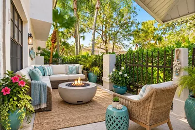 370 Prestwick Circle #2, Palm Beach Gardens, FL 33418 - Photo 5